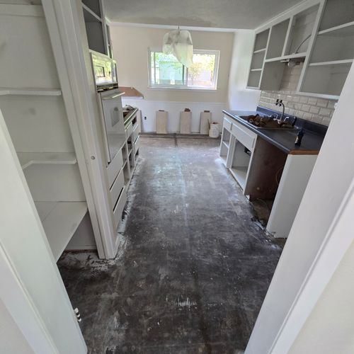 https://wwafoivymxhiaekkaivr.supabase.co/storage/v1/render/image/public/work_photos/0d0ea87e-e7f6-4f21-a787-c8a544fe20e4/image/0a12fced-aeea-4c2f-a6b3-db5ef04c5fb3?width=500&height=500