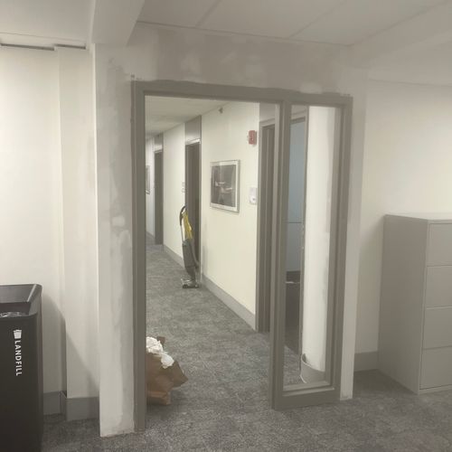 https://wwafoivymxhiaekkaivr.supabase.co/storage/v1/render/image/public/work_photos/1ea79e65-c77a-4445-9926-61500ebf7997/image/b294afe2-9ac8-47f1-acd5-d9f5b7f6c78c?width=500&height=500