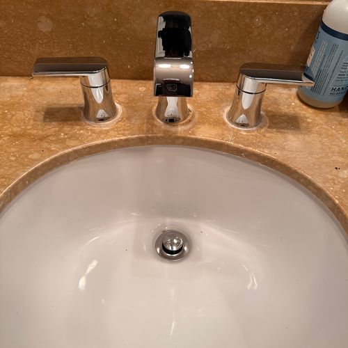 https://wwafoivymxhiaekkaivr.supabase.co/storage/v1/render/image/public/work_photos/5f655980-f4c0-4dc3-bb12-9103bbab4c04/image/47cce3ea-1393-4a42-8943-1084f2dc52eb?width=500&height=500