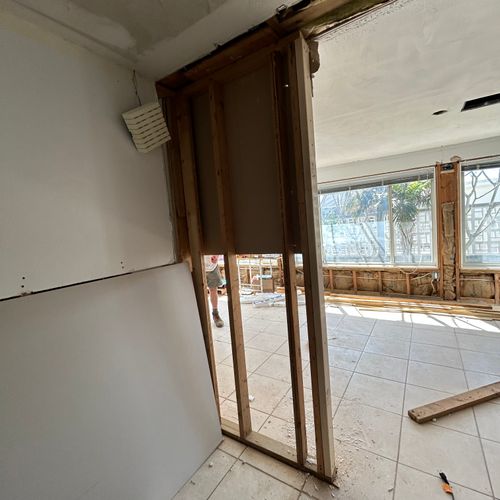 https://wwafoivymxhiaekkaivr.supabase.co/storage/v1/render/image/public/work_photos/95861244-dc96-4e04-a74e-152b843f7b13/image/4cfa93a6-eb77-4a7c-93ee-697d6f2ff272?width=500&height=500