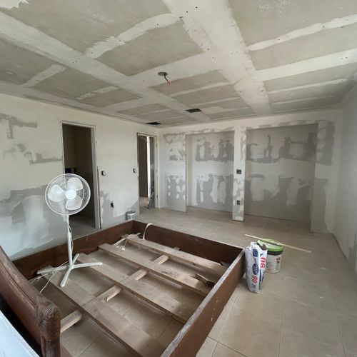 https://wwafoivymxhiaekkaivr.supabase.co/storage/v1/render/image/public/work_photos/95861244-dc96-4e04-a74e-152b843f7b13/image/4f0164eb-91a8-4a2c-a72f-9c57094fea57?width=500&height=500