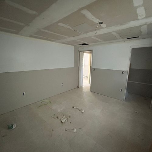 https://wwafoivymxhiaekkaivr.supabase.co/storage/v1/render/image/public/work_photos/95861244-dc96-4e04-a74e-152b843f7b13/image/98401ee2-c5fe-45f1-b786-ad278d75ce4b?width=500&height=500