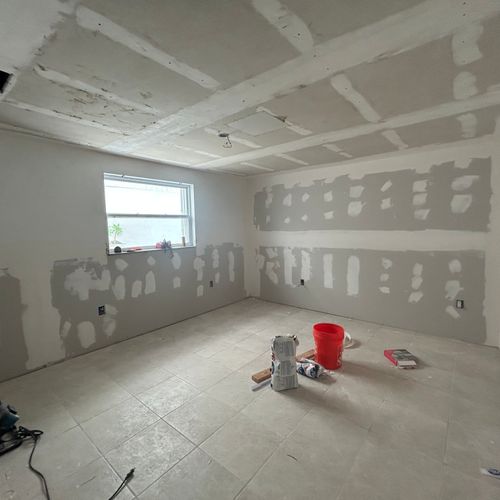 https://wwafoivymxhiaekkaivr.supabase.co/storage/v1/render/image/public/work_photos/95861244-dc96-4e04-a74e-152b843f7b13/image/bf8f8c1e-cade-4723-9ffe-8760328dcc1e?width=500&height=500