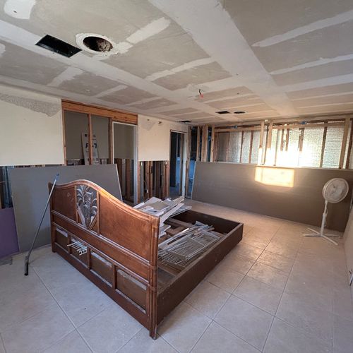 https://wwafoivymxhiaekkaivr.supabase.co/storage/v1/render/image/public/work_photos/95861244-dc96-4e04-a74e-152b843f7b13/image/fba432fe-3047-4d77-a6e5-dd6a533f16f3?width=500&height=500