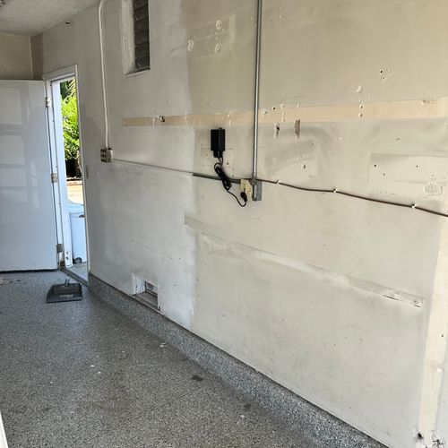 https://wwafoivymxhiaekkaivr.supabase.co/storage/v1/render/image/public/work_photos/b4d2c0cb-52c2-4e44-8b70-4a2d231f0dfd/image/adc47884-912f-403c-aee4-7373e784b0f3?width=500&height=500