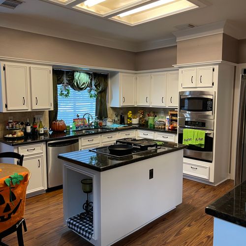 https://wwafoivymxhiaekkaivr.supabase.co/storage/v1/render/image/public/work_photos/ccffb038-809f-44b7-b8b0-01028be9a7e2/image/ff8ca67e-a0f3-4936-b29a-1bf8699273bb?width=500&height=500