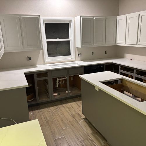 https://wwafoivymxhiaekkaivr.supabase.co/storage/v1/render/image/public/work_photos/d58a51df-c1f4-4a1f-8679-9dfcbdc0ca23/image/dd2ca195-50ab-433a-bf8d-f078f13740fd?width=500&height=500